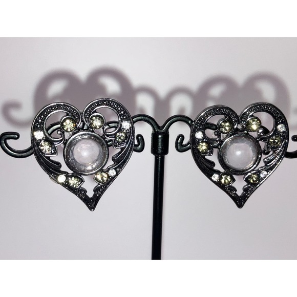 Art Nouveau Lavender Glass Silver-Tone Heart Earrings! - Picture 4 of 8